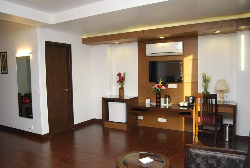 La Wisteria Hotel Delhi  Exterior photo